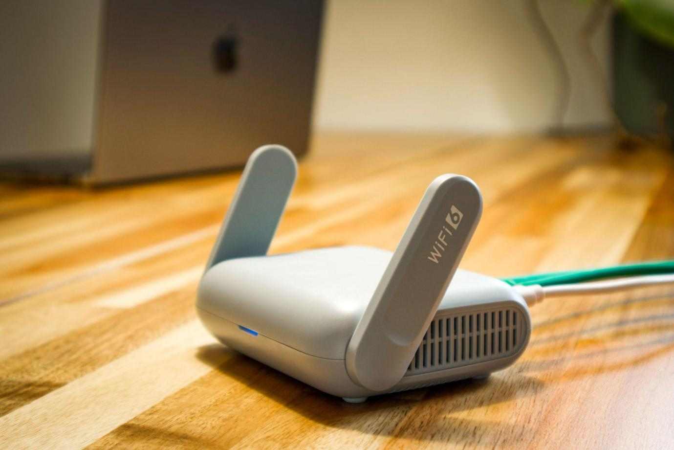 Portable Wi-Fi Router